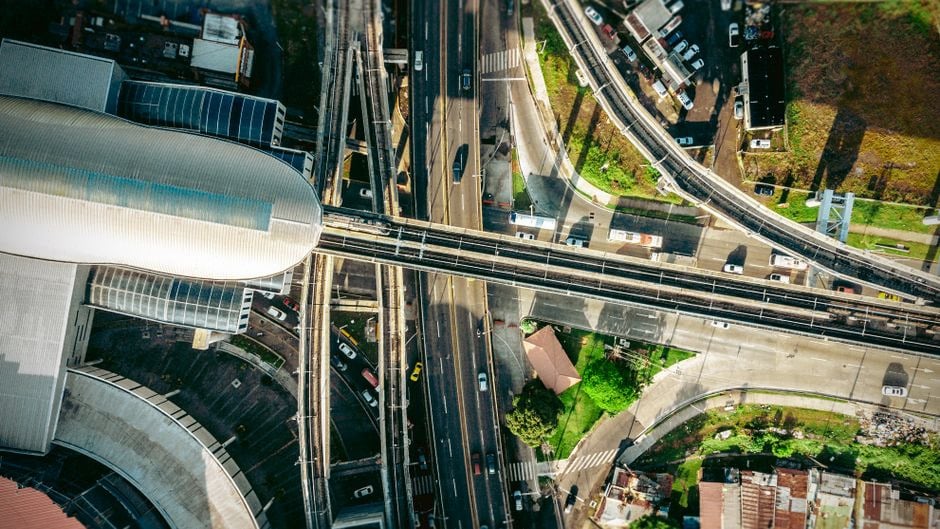 Infrastructures urbaines surveillées par des investisseurs institutionnels québécois