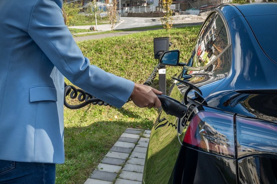 Réunion budgétaire sur les aides aux voitures électriques