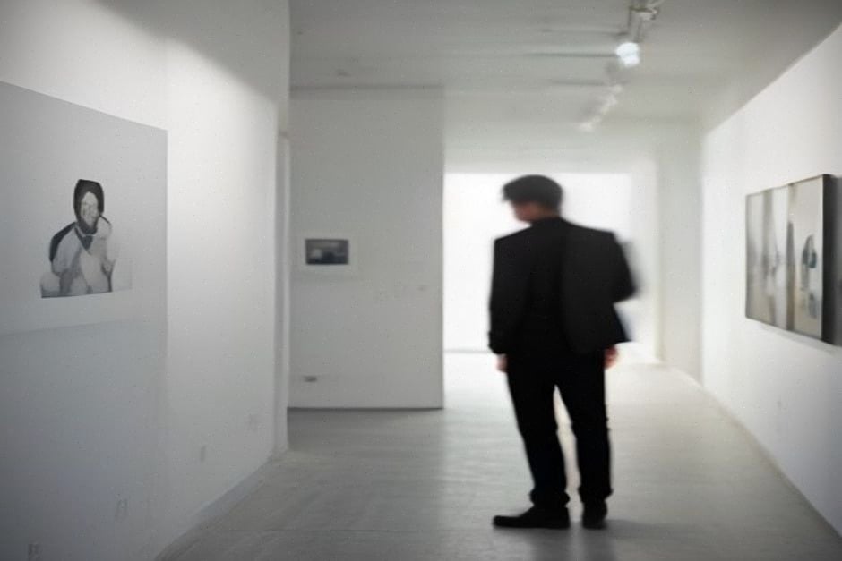 72e48c707c7487e4 À Perpignan, Yves Hayat expose des images IA qui interrogent nos certitudes visuelles