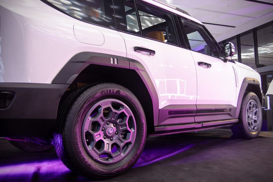 Habitacle spacieux du SUV Xiaomi Sky Nomad N70 présenté en showroom
