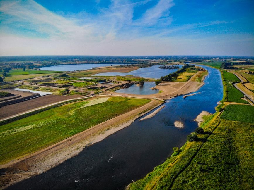 Centrale nucléaire dépendant du refroidissement par fleuve en période sèche