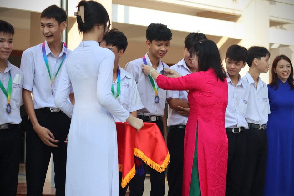 Sélection nationale vietnamienne pour l’Olympiade internationale d’IA