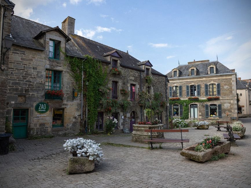 Reterritorialisation numérique et compétences locales en Bretagne