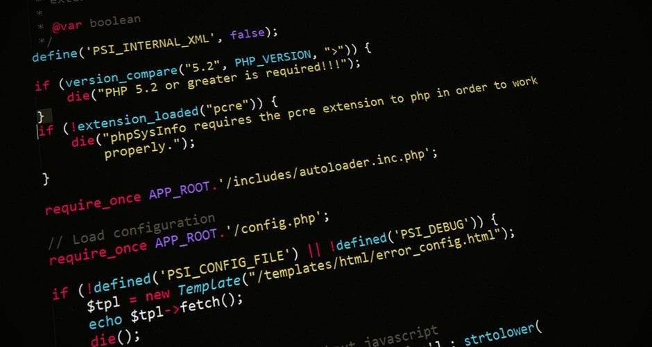 Administrateur comparant cloud et serveur interne pour données sensibles